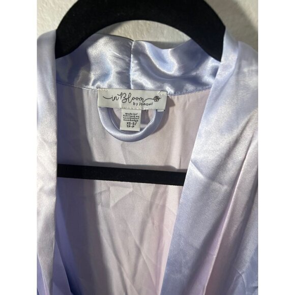 In Bloom silky pastel color robe by Jonqull size xs - Picture 2 of 6